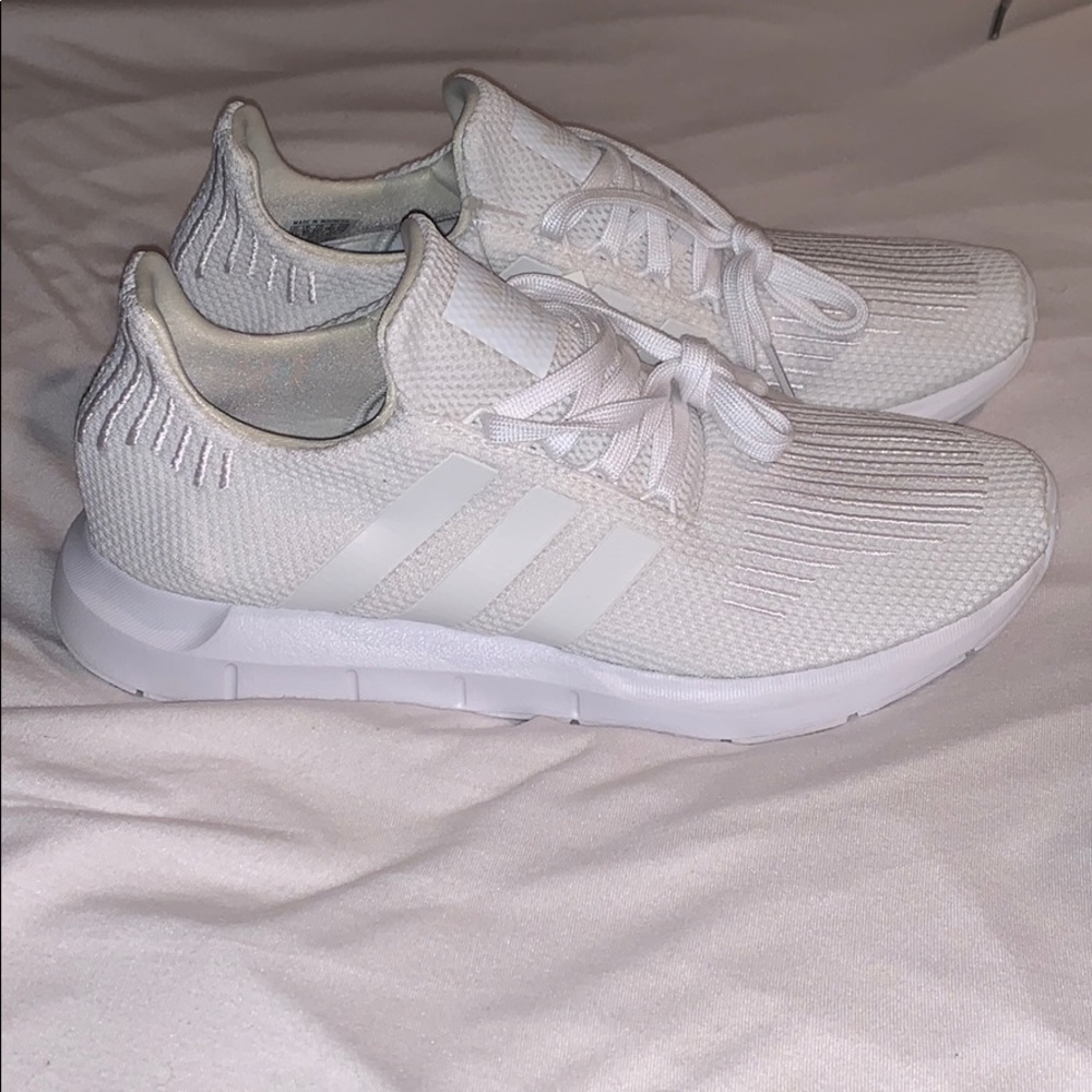 Adidas Swift Run
